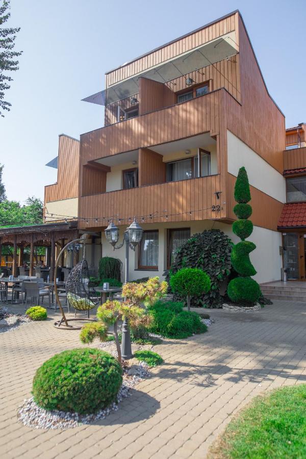 Floros Simfonija Hotel Sventoji Exterior photo